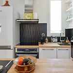 Artistic Flat With An Incredible View Close To Eiffel Tower - Welkeys