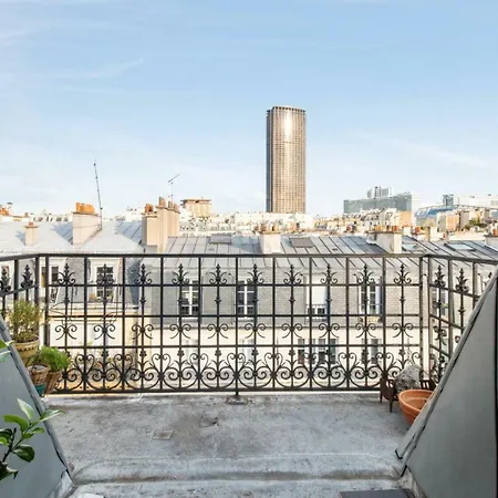 Artistic Flat With An Incredible View Close To Eiffel Tower - Welkeys Paris