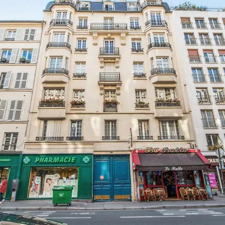 Artistic Flat With An Incredible View Close To Eiffel Tower - Welkeys Apartment Paris