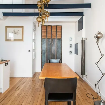 Artistic Flat With An Incredible View Close To Eiffel Tower - Welkeys Paris